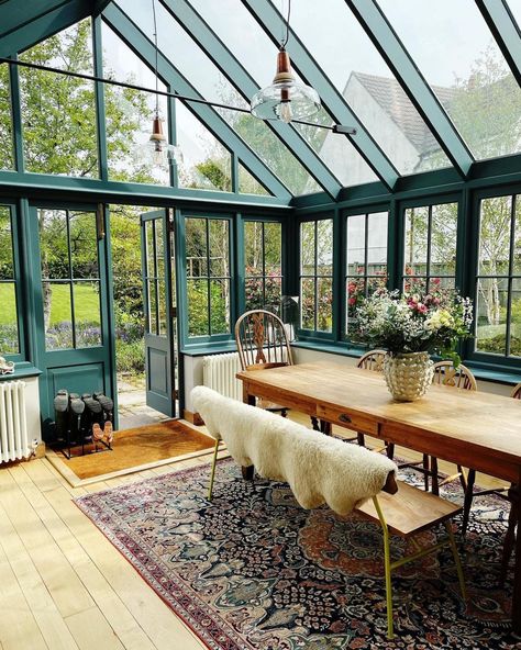 12 Glass extension ideas | Fifi McGee Garden Decor Ideas Diy, Sunroom Dining Room, Sunroom Dining, Orangery Extension, Conservatory Decor, Conservatory Ideas, Conservatory Kitchen, Glass Conservatory, Garden Room Extensions