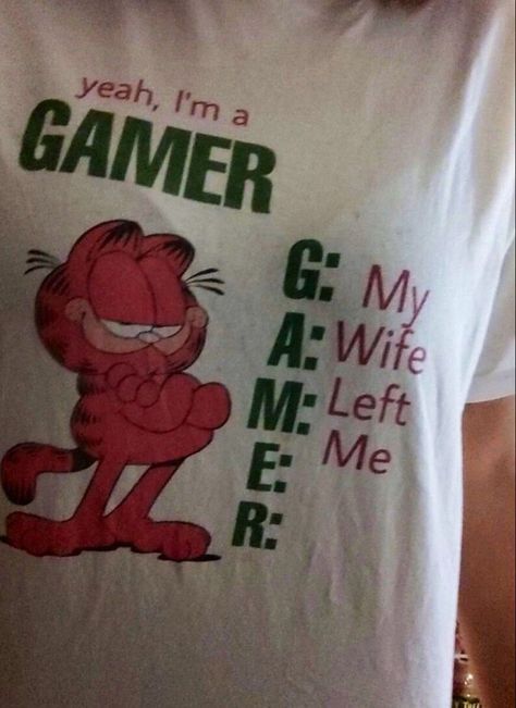 What Vide Do I Give Off, Cursed T Shirts, Goofy Tshirt, Cursed Shirts, Funny T Shirts Humor, Garfield Shirt, Silly Shirts, Goofy Shirt, Silly Clothes