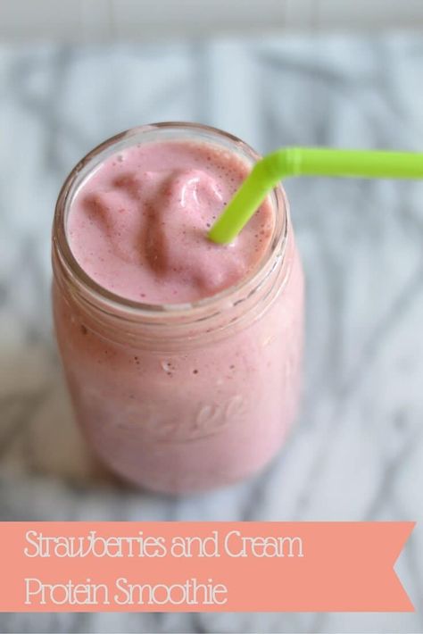 Smoothie Thick, Protien Smoothies Recipes, Vanilla Protein Smoothie, Strawberry Protein Smoothie, Smoothie Protein, Protein Powder Smoothie, Banana Apple Smoothie, Best Protein Shakes, Smoothie Recipes Strawberry