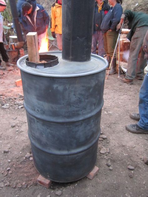 one of the simplest designs and one of the most efficient burning stove ever made... Sauna Project, Rocket Stove Mass Heater, Shop Heater, Barrel Fire Pit, Burn Barrel, Barrel Stove, Diy Heater, Rocket Mass Heater, Diy Wood Stove