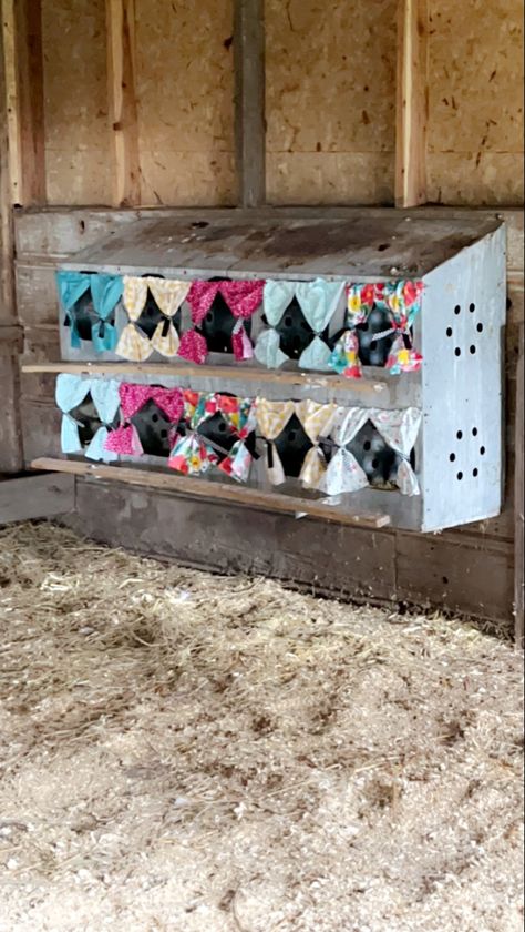 Colorful curtains for chicken nesting boxes Curtains Diy, Chicken Nesting Boxes, Diy Chicken, Metal Lockers, Nesting Box, Chicken Diy, Diy Chicken Coop, Nesting Boxes, Diy Curtains