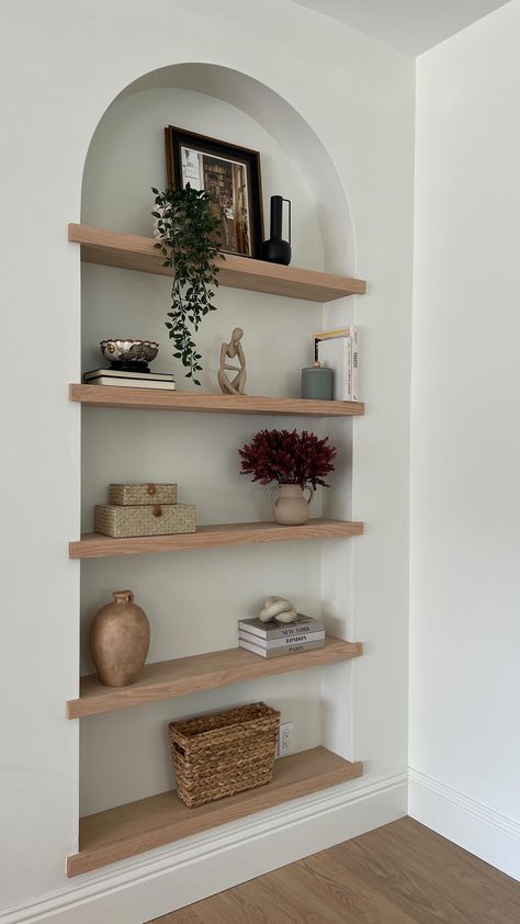 Instagram Arched Shelves Living Room, Inner Wall Shelves, Arched Niche In Wall Living Room, Arch Niche In Wall, Arch Feature Wall Design, Arched Recessed Shelves, Arch Niche In Wall Decor, Recessed Shelf In Wall, Diy Recessed Shelves