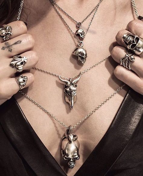 46.4k Followers, 666 Following, 987 Posts - See Instagram photos and videos from The Great Frog L.A (@thegreatfrogla) Many Rings, A Woman, Necklaces, Chain