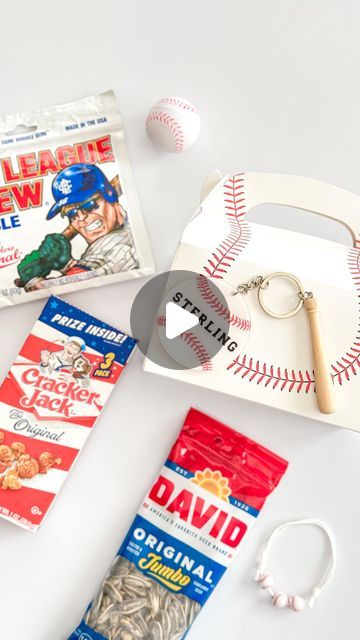 Kristen Sellentin on Instagram: "Comment “baseball” & I’ll send a DM with all the links to everything I used for these Baseball Team snacks ⚾️

#sportsmom #littleleague #baseballmom #baseballseason #snacks #baseballswag" Baseball Treat Bags For Team, Baseball Team Gift Ideas, Baseball Snacks For Team, Baseball Team Snacks, Baseball Treat Bags, Baseball Party Theme, Baseball Treats, Baseball Snacks, Team Gift Ideas