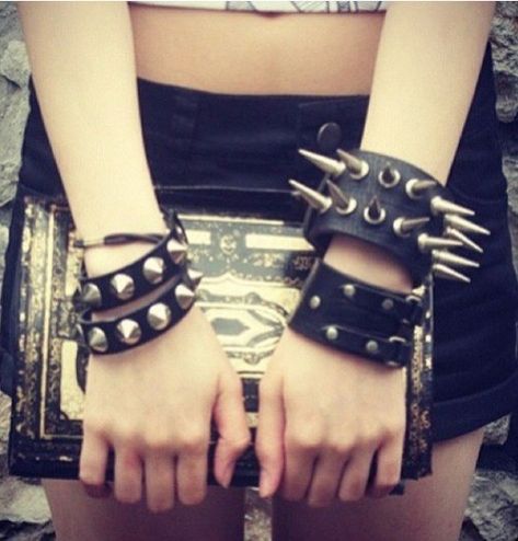 Girl wearing a mini skirt and punk spikes bracelets
Punk aesthetic Spike Bracelet, Funky Jewelry, Skagen, Miu Miu Ballet Flats, Rock Style, Piercing Jewelry, Girly Things, Piercings, Fashion Inspo