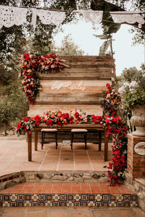 Mexican Main Table Decorations, Tejano Wedding, Mexican Wedding Backdrop, Mexican Outdoor Wedding, Vaquero Wedding, Hacienda Style Wedding, Wedding Papel Picado, Mexican Wedding Decor, Wedding Ideas Colors