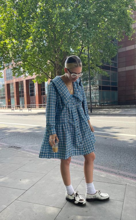 Ganni Inspired Outfits, Ganni Outfit Ideas, New York Street Style 2024, Ganni Aesthetic, Ganni Summer, Ganni Outfit, Ganni Style, Cow Print Outfit, Ganni Dress Outfit