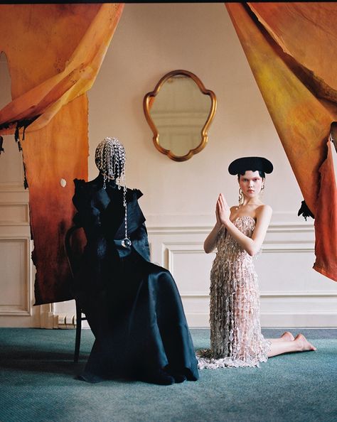 Couture Editorial, Vogue Portugal, Mode Editorials, Creative Fashion Photography, Alfred Stieglitz, Couture Looks, Artist Style, Fashion Editor, Fashion Shoot