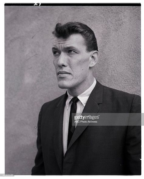 Ted Cassidy, Addams Family Tv Show, Cult Of Personality, Abc Photo, Small Minds, Adams Family, Family Tv, The Munsters, Family Show