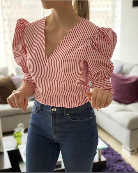 Trendy Fashion Tops 2022 Summer, Latest Tops Designs For Jeans, Top Styles For Women, Outfit Ideas 2022, Cotton Tops Designs, Bridal Couple, Couple Outfit Ideas, Fashion Tops Blouse, Sleeves Designs For Dresses