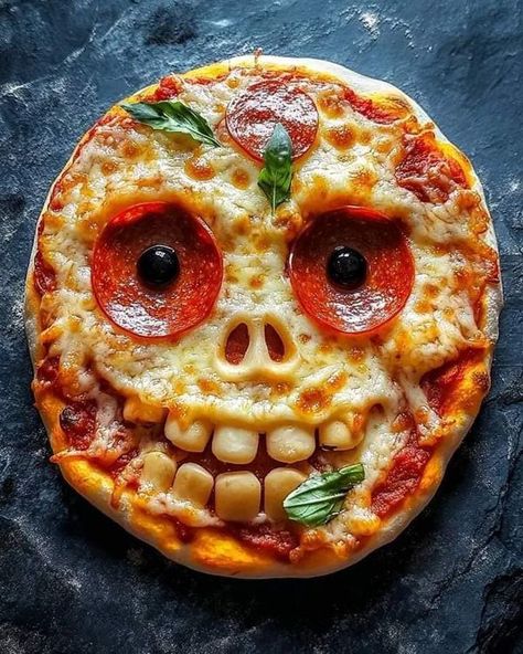 Fallin' For Fall | Halloween Pepperoni Pizza Skulls Recipe🍕💀 | Facebook Halloween Pizza Recipes, Pizza Skulls, Creative Halloween Treats, Halloween Themed Drinks, Delicious Halloween Treats, Halloween Food Crafts, Spooky Dinner, Halloween Pizza, Recetas Halloween