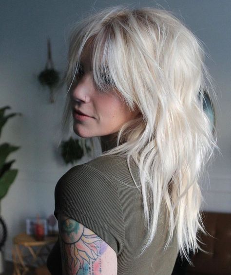 Edgy Blonde Hair, Long Platinum Blonde, Vanilla Blonde, Rocker Hair, Blonde Layered Hair, Icy Blonde Hair, Blonde Bob Hairstyles, Long Hair With Bangs, Platinum Blonde Hair