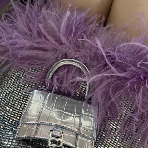 Annika Volkov, God Of Pain, Purple Aura, Daphne Blake, Monster High Characters, Purple Aesthetic, Lady Dior Bag, Rarity, Pretty Pictures