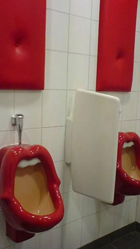 Urinal Design, Designer Toilet, Cool Toilets, Funny Furniture, Weird Furniture, Pub Design, Bathroom Humor, Dream House Decor, 인테리어 디자인