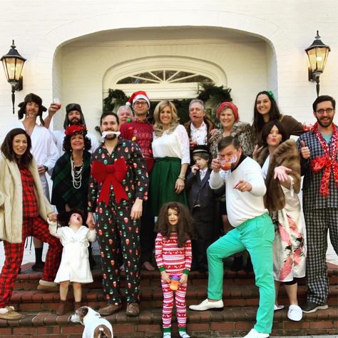 Griswold family Christmas 2018! Christmas Vacation Photo Ideas, Griswold Family Christmas Pictures, National Lampoons Christmas Vacation Halloween Costumes, Griswold Family Christmas Costumes, Christmas Vacation Family Costumes, Griswold Halloween Costume, Christmas Vacation Costumes Diy, National Lampoons Christmas Costume, Griswold Christmas Party Costumes