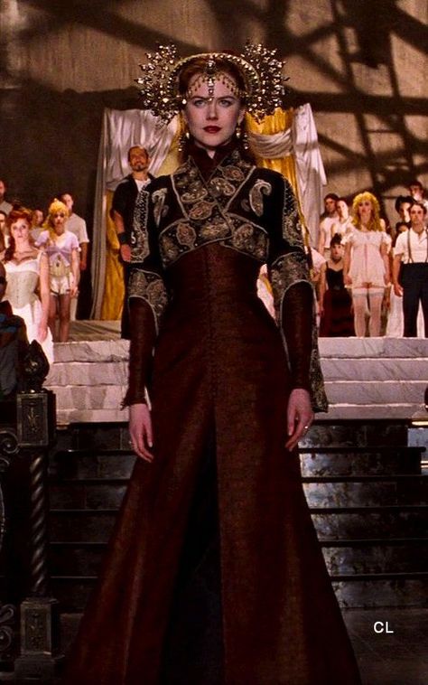 Lannister Fashion, Nicole Kidman Moulin Rouge, Satine Moulin Rouge, Moulin Rouge Outfits, Moulin Rouge Movie, Moulin Rouge Costumes, Period Dress, Rehearsal Dress, Movies Outfit