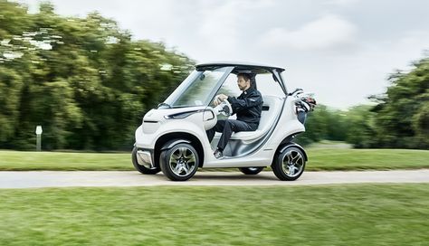 This Mercedes-Benz Golf Cart Is Nicer Than a Honda. The SLS of golf carts. Golf 7 R, Golf Buggy, Custom Golf Carts, City Vehicles, Electric Golf Cart, High End Cars, Golf Car, New Mercedes, Custom Golf