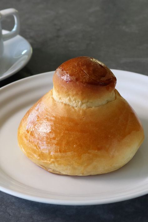 Brioche Col Tuppo (Sicilian Brioche) Italian Brioche Recipe, Sicilian Brioche, Sicilian Women, Italian Sweets, Brioche Recipe, Brioche Bun, Knead Bread, Protein Nutrition, A Hairstyle