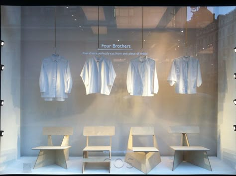 Four Brothers, pinned by Ton van der Veer Denim Window Display, Window Display Ideas, Summer Window Display, Summer Window, Sign Board Design, Visual Merchandising Displays, Store Windows, Store Window, Shop Window Design