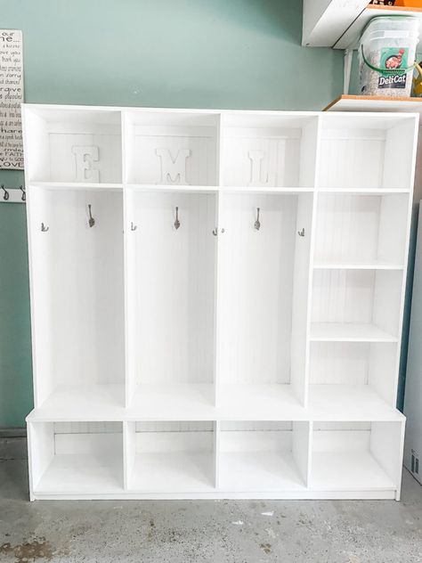 Entry Way Locker Closet, Garage Mudroom Ideas Diy, Mudroom In Garage, Diy Kids Cubby, Bookbag Organization, Garage Drop Zone, Kids Mudroom, Mudroom Shelf, Backpack Station