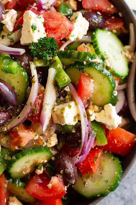 This Chopped Greek Salad is a quick and simple salad that's full of flavor and full of crunch! Homemade Greek Dressing, Salad Greek, Greek Dressing, Leftover Rotisserie, Satisfying Salads, Greek Salad Recipes, Simple Salad, Leftover Rotisserie Chicken, Best Salad Recipes