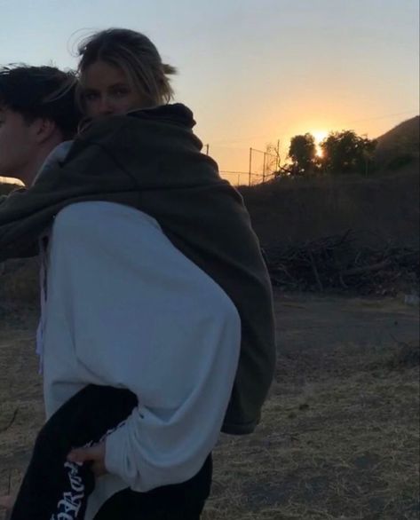 The Love Club, Boyfriend Goals, Relationship Goals Pictures, Photo Couple, This Is Love, Cute Relationship Goals, Teenage Dream, Paros, Couple Aesthetic