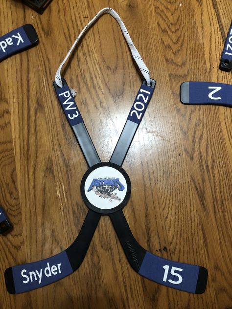 Hockey Tournament Swag Bags, Hockey Tournament Ideas, Hockey Door Signs Hotels Diy, Hockey Swag Bag Ideas, Hockey Door Signs Hotels Cricut, Hockey Door Signs Hotels, Hockey Tournament Door Signs, Hockey Hotel Door Signs, Tournament Door Signs Hockey