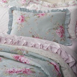 Target Shabby Chic Bedding, Shabby Chic Duvet, Queen Size Comforter, Cottage Vintage, Simply Shabby Chic, Shabby Chic Room, Chic Bedding, Shabby Chic Dresser, Rachel Ashwell