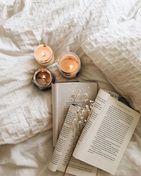 20 Things To Do In 2020 That Will Transform You By 2021 – The Weekly Sparkle An Open Book, Bookstagram Inspiration, Cream Aesthetic, Candle Aesthetic, Blog Ideas, Blogger Tips, Beige Aesthetic, Coffee And Books, Open Book