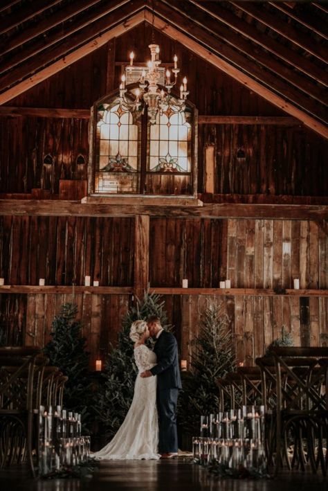 Romantic Christmas Wedding Decor, Tomboy Wedding, Christmas Barn Wedding, Christmas Elopement, Marsh Wedding, Rustic Christmas Wedding, Winter Barn Wedding, Cozy Winter Wedding, Winter Barn Weddings