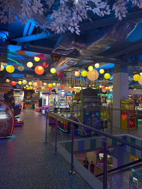 #amusement #arcade #80svibes Anime Arcade Aesthetic, Japanese Arcade Aesthetic, Japan Arcade Aesthetic, Tokyo Arcade, Shopping Arcade Architecture, Arcade Japan, Sailor Moon Arcade, Japanese Arcade, Boba Shop