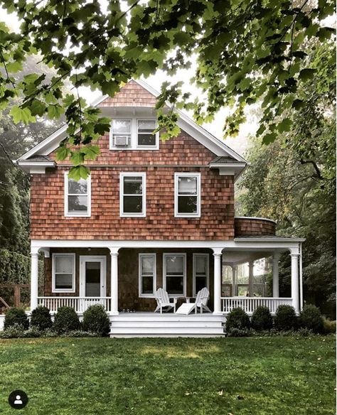 White Wash Walls, Wraparound Porch, Interior Modern, House Goals, Pretty House, Brick House, Beautiful Home, House Inspo, Country Living