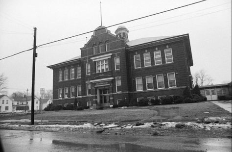 Lincoln School, Mount Clemens Mount Clemens, Detroit Area, South Bank, Tug Boats, Pure Michigan, Parents As Teachers, Famous Places, The New School, Old Building