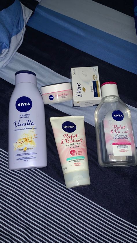 #nivea #skincare Nivea Body Oil, Nivea Skincare, Skincare For Combination Skin, Skin Care Routine 30s, Diy Skin Care Routine, Lip Care Routine, Shower Skin Care, Perfect Skin Care Routine, Morning Skin Care Routine