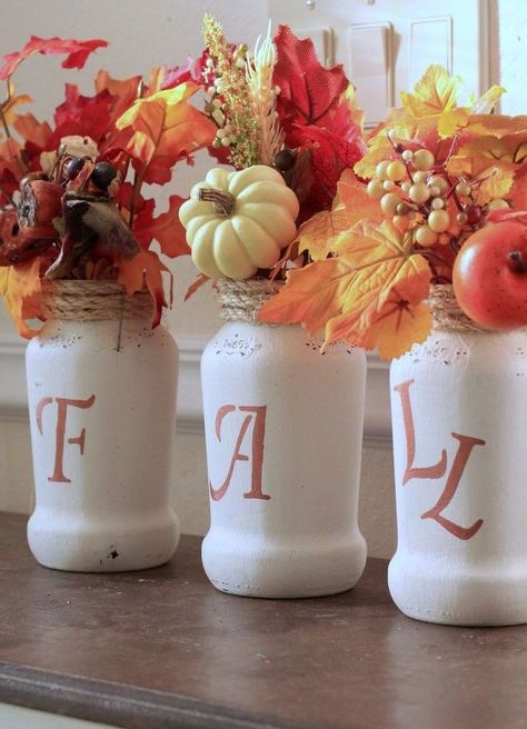 how to give a jar a sophisticated look for fall Fall Mason Jars, Mason Jar Projects, Fall Deco, Sophisticated Look, Fall Crafts Diy, How To Give, Fall Projects, Fabulous Fall, Fun Diy Crafts