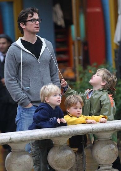 Matt Bomer and his three sons...adorable! Matt Bomer Kids, Matt Bomer Family, Simon Halls, Matt Bomer White Collar, The Normal Heart, Neal Caffrey, Gay Dads, Hot Dads, The Lone Ranger