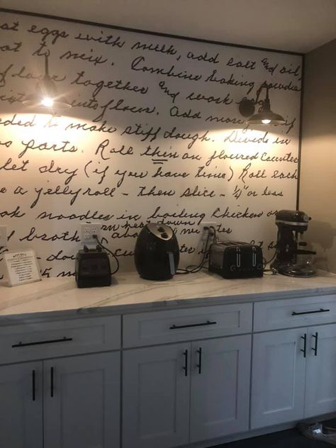 Granddaughter Creates Beautiful Backsplash From Her Grandma's Famous Recipe - Go-Viral.com : Beautiful Backsplash, Handwritten Recipes, Diy Upcycling, Custom Murals, Up House, Kitchen Wallpaper, Kitchen Makeover, Kitchen Backsplash, Dream Kitchen