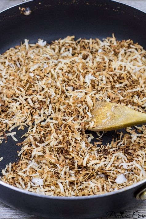 How To Make Coconut Flakes, How To Make Coconut Flakes At Home, Toasting Coconut Flakes, Toasting Coconut, Coconut Flakes Recipe, Open A Coconut, Flake Recipes, Homemade Products, Ice Cream Toppings