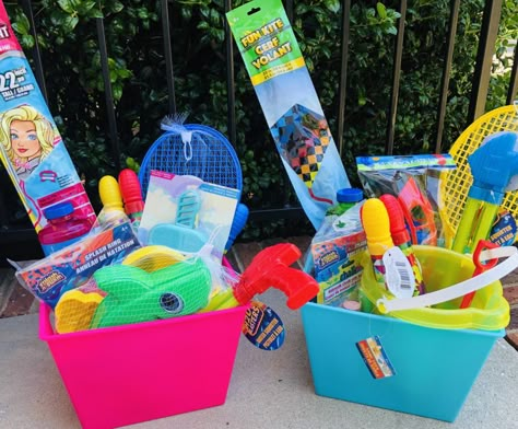 DIY Summer Fun Baskets from Dollar Tree - Glitter On A Dime Summer Fun Basket Ideas, Summer Easter Basket Ideas, Summer Gift Basket Ideas For Kids, Summer Baskets For Kids, Summer Fun Raffle Basket, Summer Gift Baskets For Kids, Kids Raffle Basket Ideas, Summer Basket For Kids, Beach Theme Raffle Basket Ideas