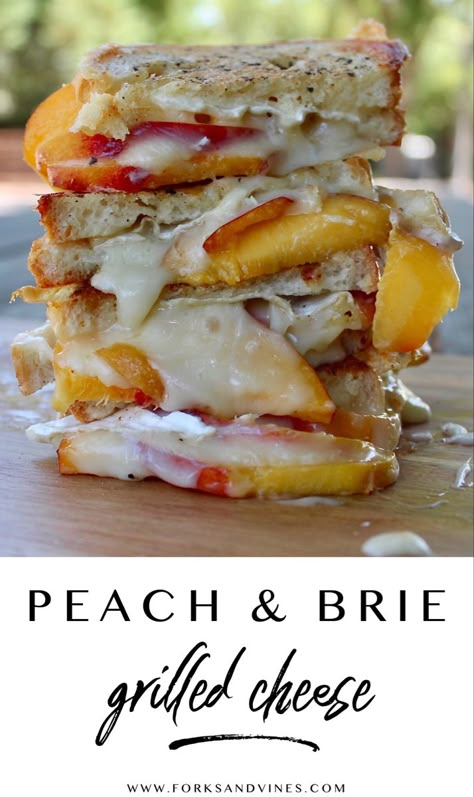 Peach Brie, Peach Grilled, Peaches Grilled, Grilled Cheese Recipes Gourmet, Brie Grilled Cheese, Vegetarian Sandwiches, Buttered Bread, Fancy Grilled Cheese, Grill Cheese