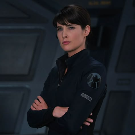 Maria Hill Icon, Marvel Gif, Maria Hill, Avengers 2012, Fictional Character Crush, Avengers Characters, Film Icon, Marvel Avengers Funny, Marvel Icons