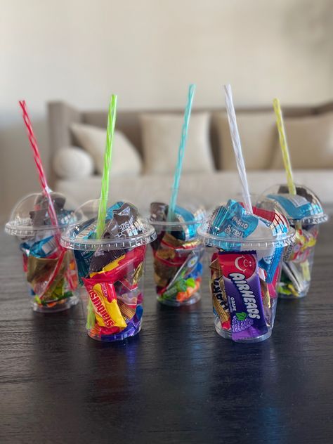 Classroom Party Favors Birthday, Class Birthday Party Favors, Party Favor Snack Ideas, Treats To Take To School For Birthday, Candy Goody Bag Ideas, Candy Cups Ideas Birthday Parties, Birthday Candy Box Ideas, Sweet Cups Party Bags, Treats For Classroom Birthday