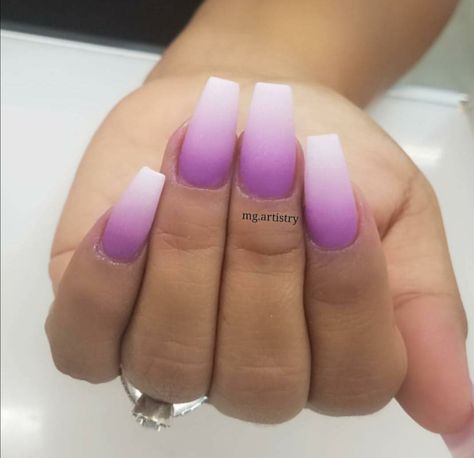 Purple And White Ombre Nails, Nails Degrade Colores, Lilac Ombre Nails, Purple Fade Nails, Purple Ombré Nails, Nail Purple, Purple Ombre Nails, Violet Nails, Unghie Sfumate