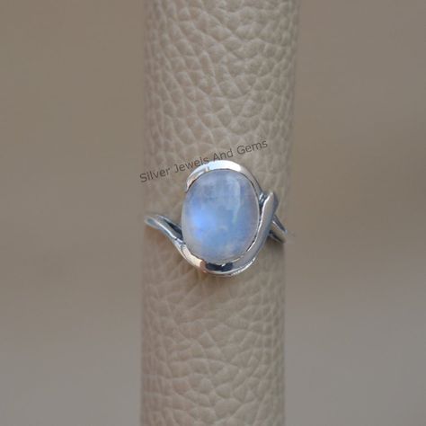 Moon Goddesses, Moon Stone Ring, Raw Stone Jewelry, Spiritual World, Indian Jewellery Design Earrings, Rings Handmade, Indian Jewellery Design, Rainbow Moonstone Ring, Jewelry Design Earrings