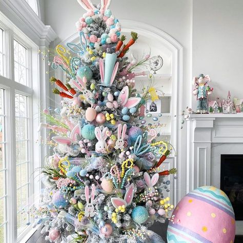 Easter Decorating Ideas, Easter Board, Easter Decorating, Easter Tree Decorations, Crafts Easter, Holiday Tree Decorations, Spring Tree, Easter Decorations Dollar Store, Easter Decorations Vintage