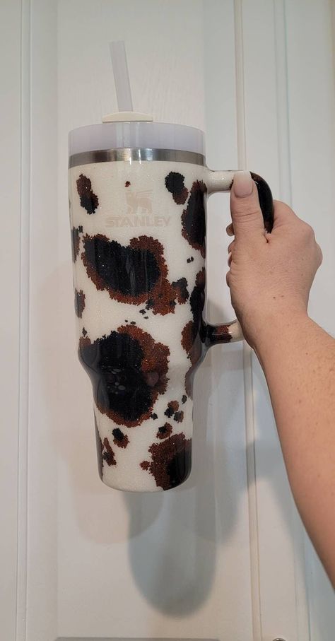 Cow Tumbler Cup Ideas, Glitter Cow Print Tumbler, Stanley Cow Print Cup, Stanley Cup Cow Print, Cow Stanley Cup, Epoxy Stanley Cup, Cow Print Stanley Cup, Western Stanley Cup, Cow Tumbler Ideas