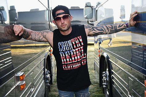 To Understand Michael Ray, You Need to Know Amos Michael Ray Country, Country Wishlist, Male Country Singers, Michael Ray, Hot Tamale, Country Guys, Best Country Singers, Quotes Celebrities, Country Strong