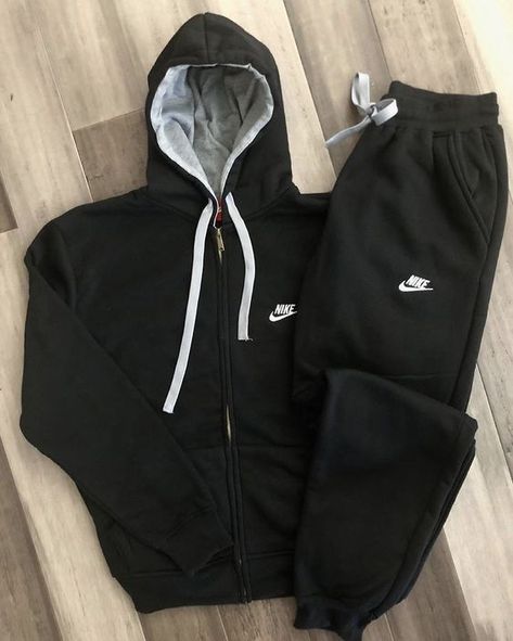 korean outfit style Nike Sets, Adidas Outfit Men, Nike Clothes Mens, Tracksuit Outfit, Cute Nike Outfits, Basketball Clothes, Street Style Outfits Men, Cool Outfits For Men, Adidas Outfit