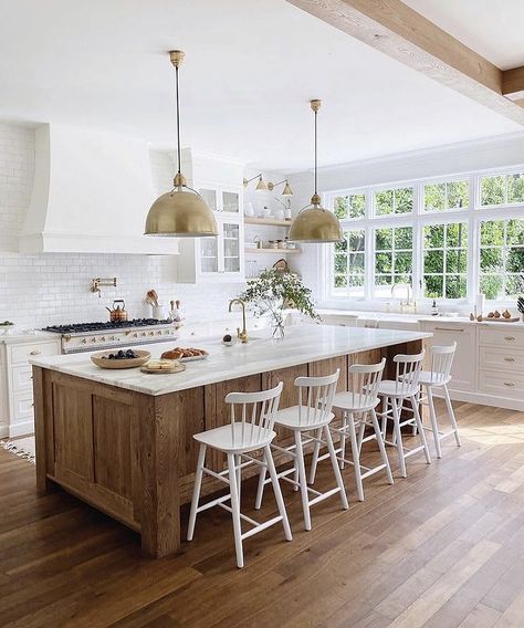 White Oak Kitchen, Island Chairs, White Oak Floors, Oak Kitchen, Kitchen Inspiration Design, Krabi, Wood Kitchen, Oak Floors, White Cabinets