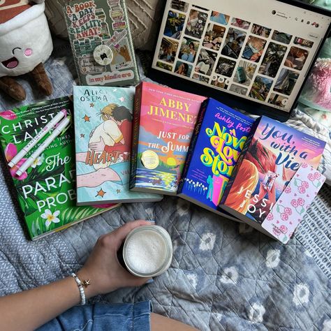 my fav books I’ve read this summer (so far) + why 🐚🌅🫶🏻 this summer has brought me so many good memories and some new favorite books so let’s talk about them!! —🥥 the paradise problem by @christinalauren (4.5 🌟) this book is the definition of a fun summer read! the characters are lovable and the audiobook was so amazing!! I was hooked every single page 🫶🏻 —🪴 heartstopper volume 5 by @aliceoseman (5 🌟) this series never fails to tug on my heartstrings and bring tears to my eyes and this book... Heartstopper Volume 5, Ashley Poston, Abby Jimenez, Reading Girl, Pretty Books, Fav Books, Reading Aesthetic, Good Memories, Book Recs